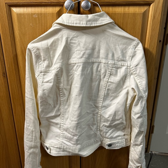 American Eagle White Jean Jacket - Picture 4 of 5